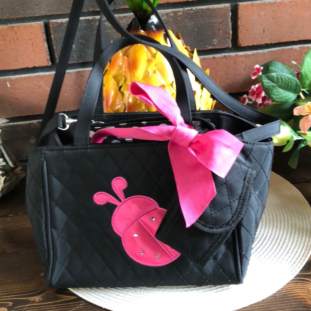 Black shoulder bag with Lady Bug,Straps/handles